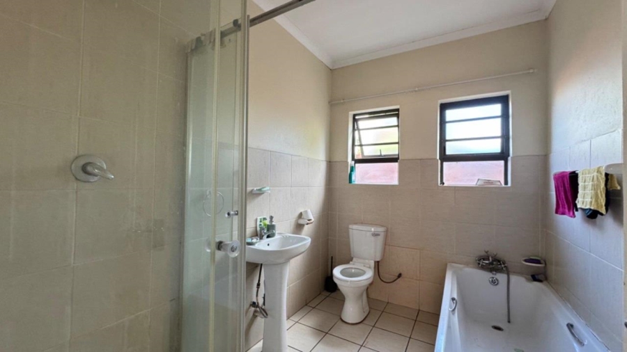 2 Bedroom Property for Sale in Retswelele Northern Cape